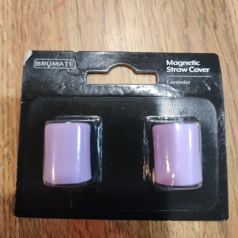 BrüMate Lavender Magnetic Straw Cover